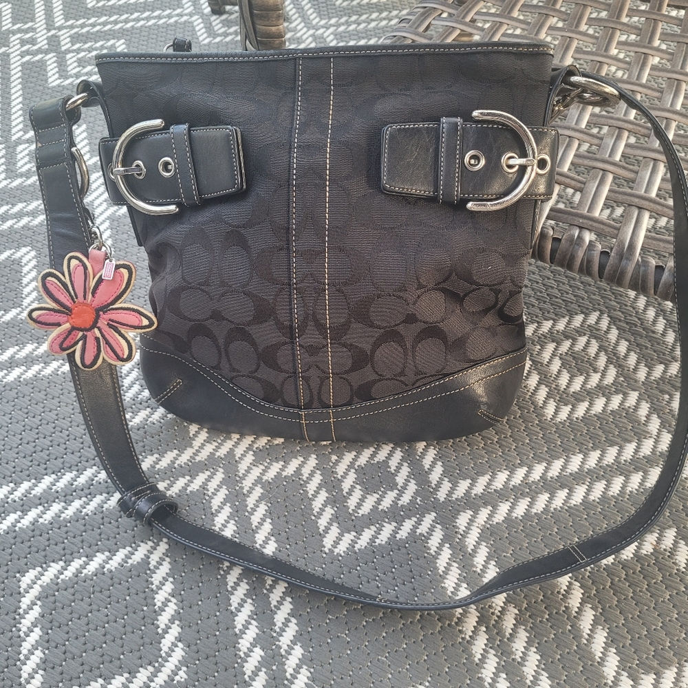Coach Soho Signature Black Bag Crossbody adjustable straps